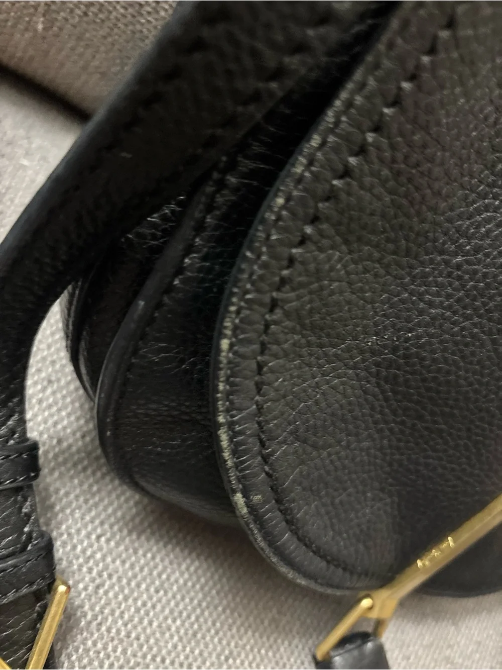 Vera Bradley Carson Saddle